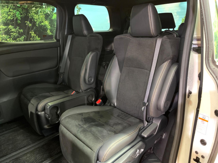 2020 Toyota Alphard Hybrid 6AA-AYH30W (UW-6a1119bcbf7b8)[10]