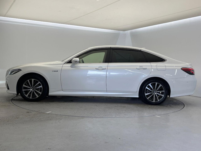 2019 Toyota Crown Hybrid 6AA-AZSH20 (UW-6a1119c118f63)[27]