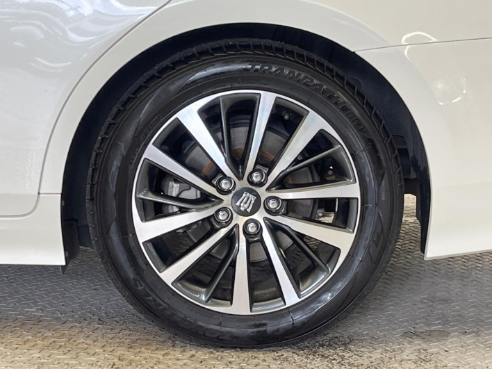 2019 Toyota Crown Hybrid 6AA-AZSH20 (UW-6a1119c118f63)[28]