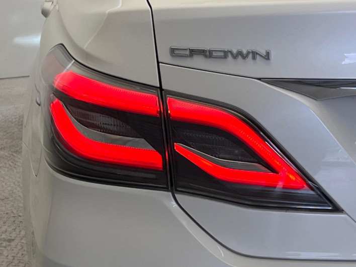 2019 Toyota Crown Hybrid 6AA-AZSH20 (UW-6a1119c118f63)[19]