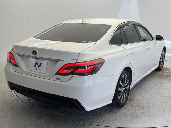 2019 Toyota Crown Hybrid 6AA-AZSH20 (UW-6a1119c118f63)[15]