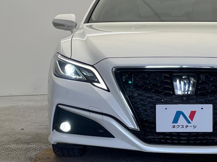 2019 Toyota Crown Hybrid 6AA-AZSH20 (UW-6a1119c118f63)[9]