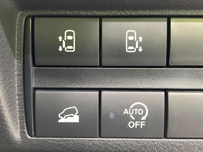 2020 Mitsubishi eK Cross Space 4AA-B38A (UW-6a1119d0bc765)[25]