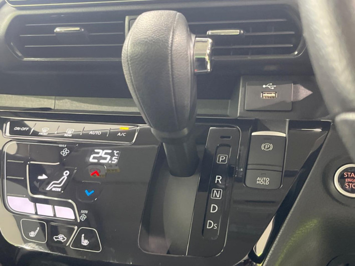 2020 Mitsubishi eK Cross Space 4AA-B38A (UW-6a1119d0bc765)[23]