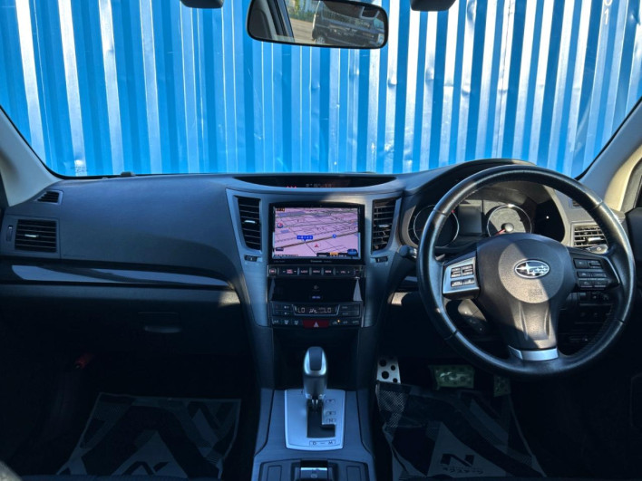 2013 Subaru Legacy Touring Wagon DBA-BRM (UW-6a1119e5b3ada)[14]