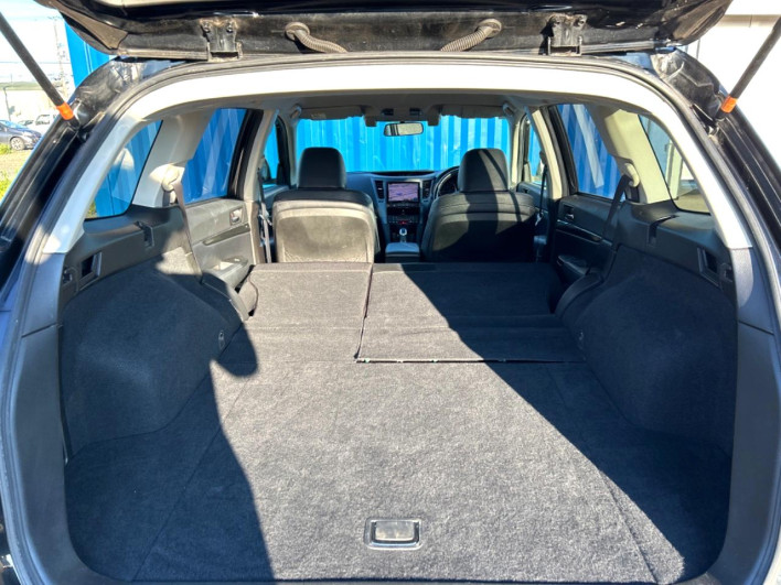 2013 Subaru Legacy Touring Wagon DBA-BRM (UW-6a1119e5b3ada)[12]