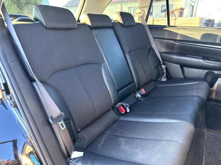 2013 Subaru Legacy Touring Wagon DBA-BRM (UW-6a1119e5b3ada)[13]