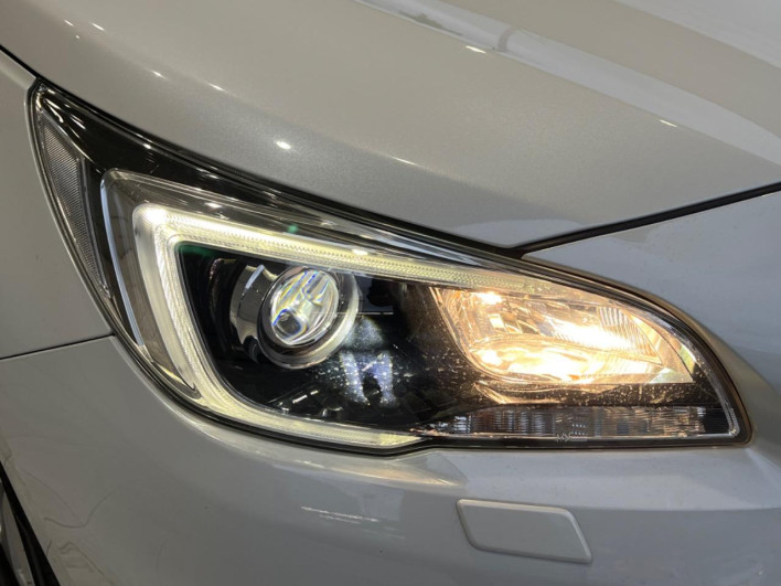 2015 Subaru Legacy Outback DBA-BS9 (UW-6a1119e5e12df)[13]