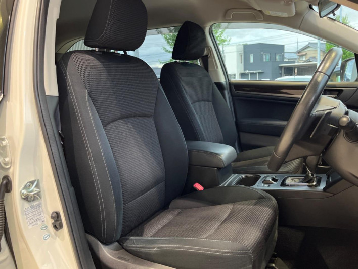 2015 Subaru Legacy Outback DBA-BS9 (UW-6a1119e5e12df)[27]