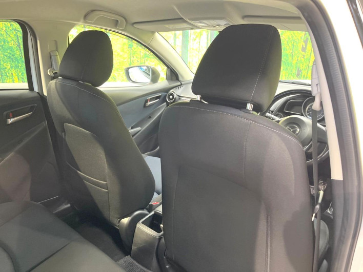 2016 Mazda Demio DBA-DJ3FS (UW-6a1119f0a1d37)[24]