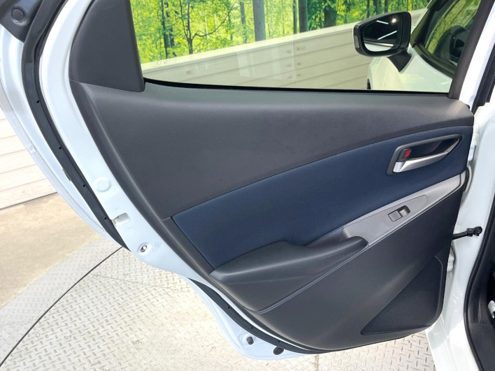 2016 Mazda Demio DBA-DJ3FS (UW-6a1119f0a1d37)[29]