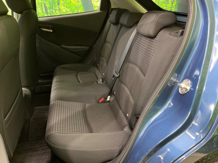 2017 Mazda Demio DBA-DJ3FS (UW-6a1119f167355)[15]