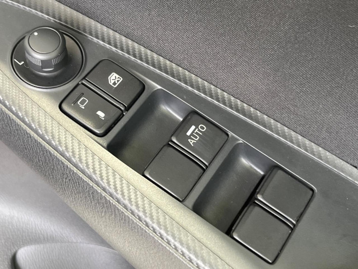 2015 Mazda Demio LDA-DJ5AS (UW-6a1119f1ba757)[25]