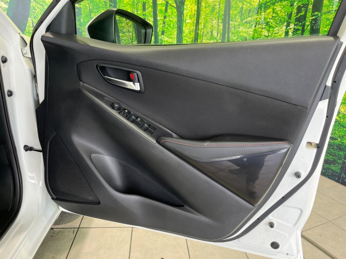 2015 Mazda Demio LDA-DJ5AS (UW-6a1119f1ba757)[26]