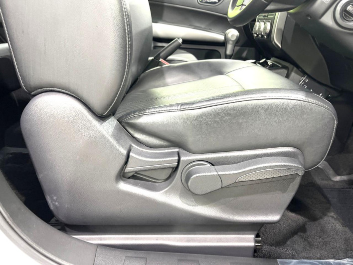 2013 Nissan X-Trail LDA-DNT31 (UW-6a1119f630282)[22]