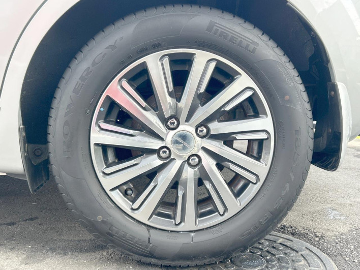 2013 Nissan Note DBA-E12 (UW-6a1119f81ea29)[7]