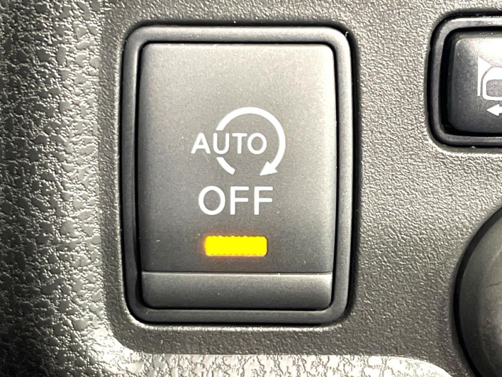 2015 Nissan Note DBA-E12 (UW-6a1119f920067)[27]