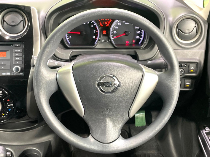 2015 Nissan Note DBA-E12 (UW-6a1119f920067)[19]
