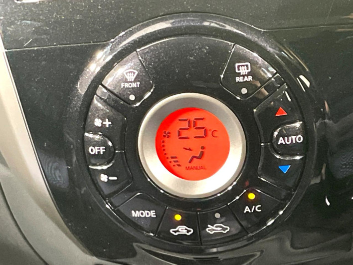 2015 Nissan Note DBA-E12 (UW-6a1119f920067)[21]