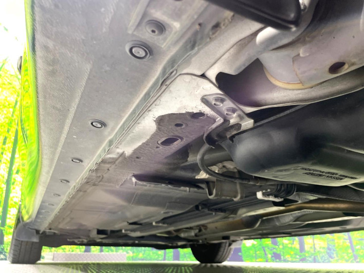 2015 Nissan Note DBA-E12 (UW-6a1119f920067)[11]