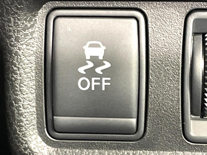 2015 Nissan Note DBA-E12 (UW-6a1119f920067)[29]