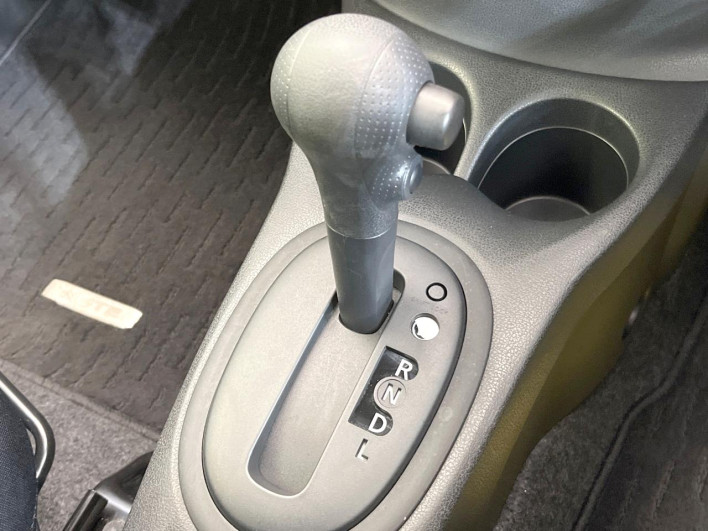 2017 Nissan Note DBA-E12 (UW-6a1119f9c729c)[23]
