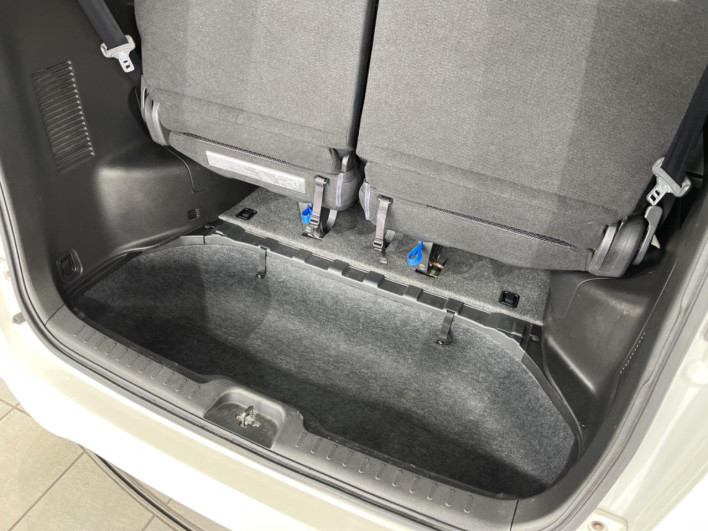 2011 Nissan Serena DBA-FNC26 (UW-6a111a05dbd47)[9]