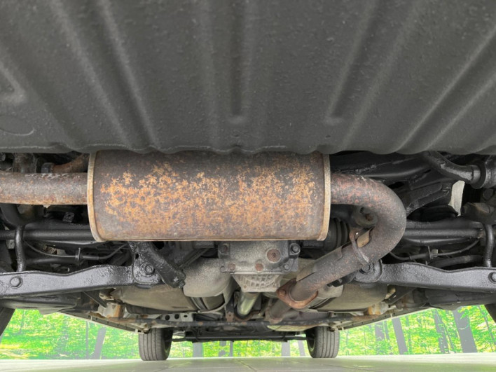 2011 Nissan Serena DBA-FNC26 (UW-6a111a05dbd47)[5]