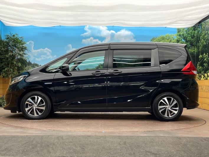 2017 Honda Freed hybrid DAA-GB7 (UW-6a111a0865e9d)[21]