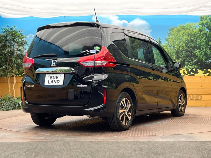 2017 Honda Freed hybrid DAA-GB7 (UW-6a111a0865e9d)[18]