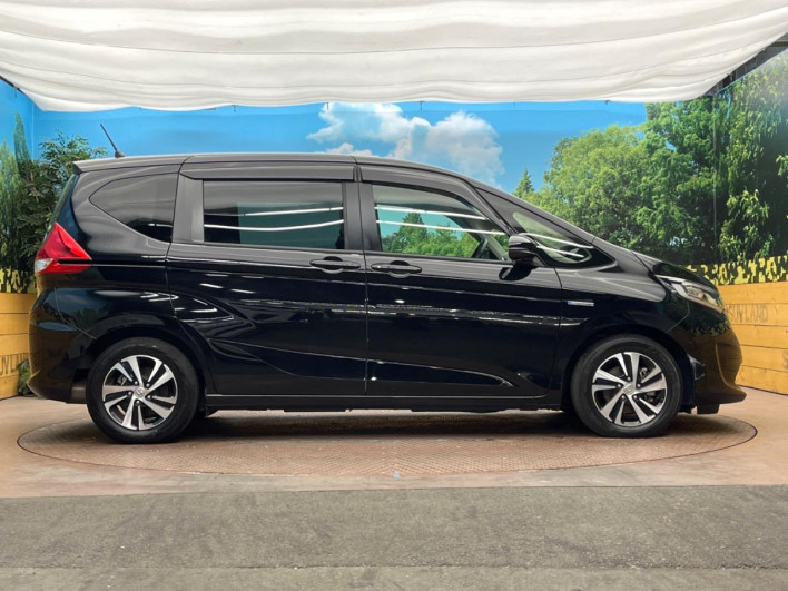 2017 Honda Freed hybrid DAA-GB7 (UW-6a111a0865e9d)[17]
