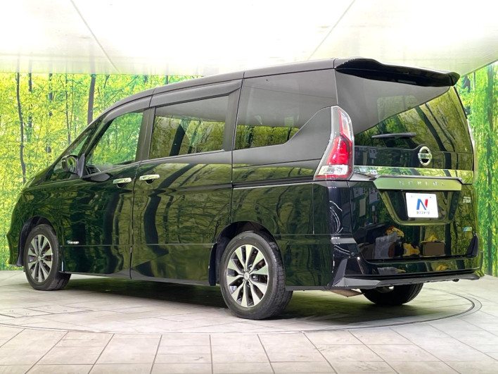 2017 Nissan Serena DAA-GFC27 (UW-6a111a0fa529a)[13]