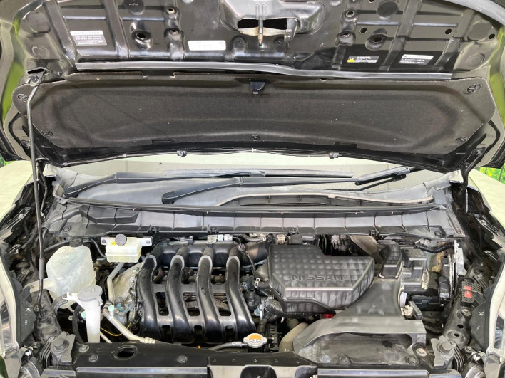 2017 Nissan Serena DAA-GFC27 (UW-6a111a0fa529a)[4]