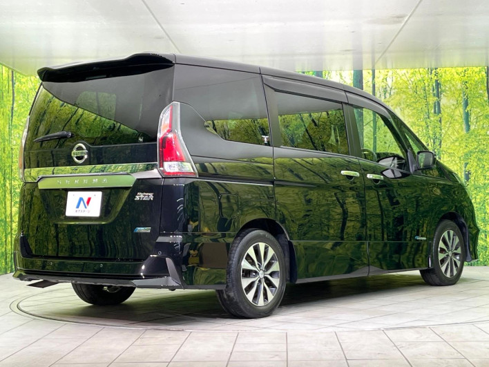 2017 Nissan Serena DAA-GFC27 (UW-6a111a0fa529a)[17]