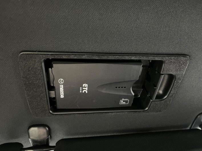 2016 Mazda Atenza Wagon LDA-GJ2FW (UW-6a111a1a843dc)[24]
