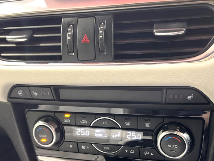 2016 Mazda Atenza Wagon LDA-GJ2FW (UW-6a111a1a843dc)[11]