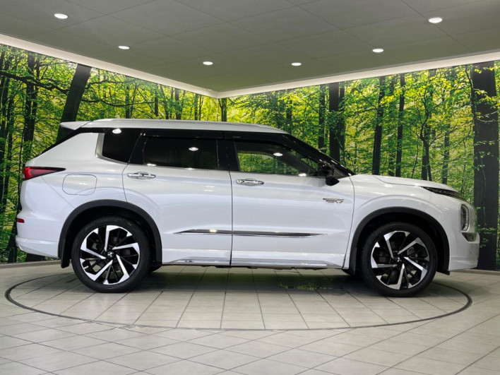 2021 Mitsubishi OUTLANDER PHEV 5LA-GN0W (UW-6a111a1ce43b9)[6]