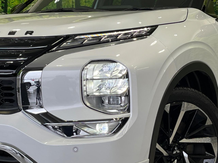 2021 Mitsubishi OUTLANDER PHEV 5LA-GN0W (UW-6a111a1ce43b9)[21]