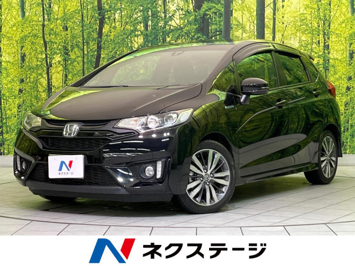 2016 Honda Fit Hybrid DAA-GP5 (UW-6a111a1ebea3f)[3]