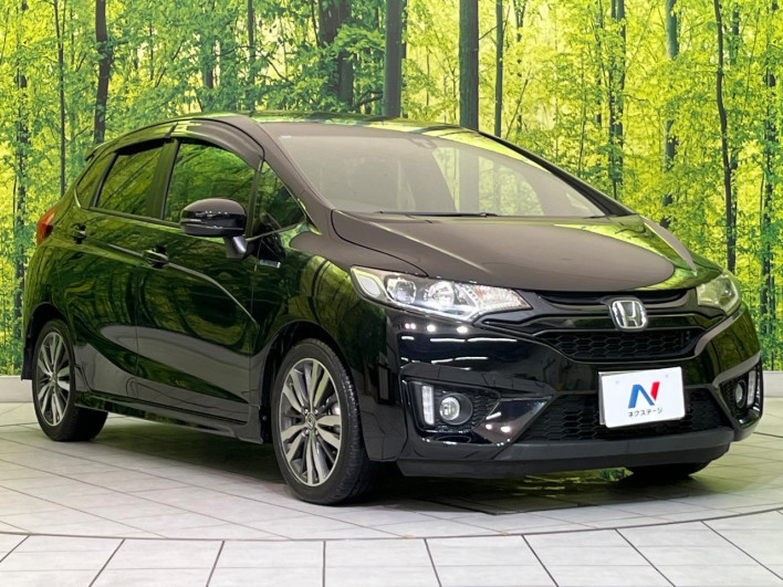 2016 Honda Fit Hybrid DAA-GP5 (UW-6a111a1ebea3f)[6]