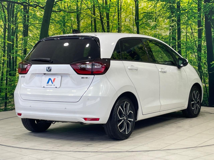 2020 Honda Fit 6AA-GR3 (UW-6a111a21cb820)[18]