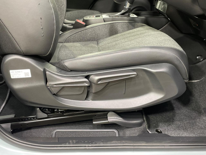 2022 Honda Fit 6AA-GR3 (UW-6a111a21ed27a)[17]