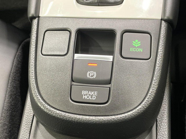 2022 Honda Fit 6AA-GR3 (UW-6a111a21ed27a)[7]