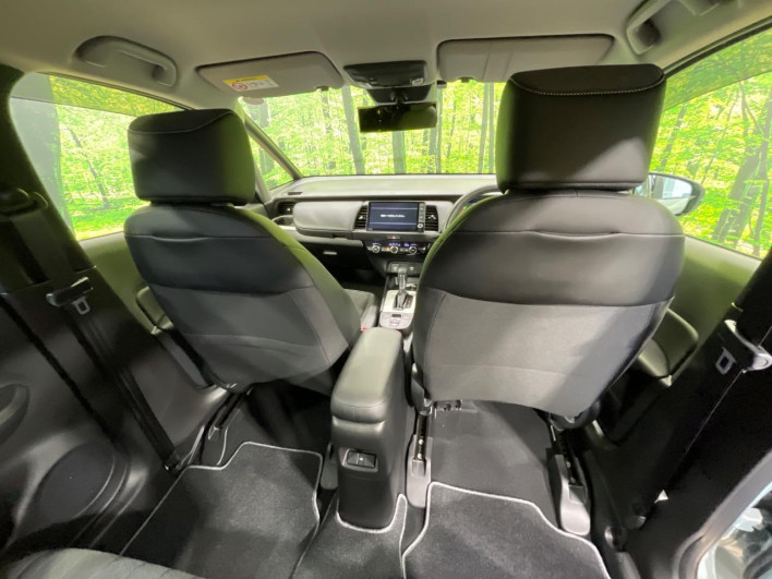 2022 Honda Fit 6AA-GR3 (UW-6a111a21ed27a)[22]