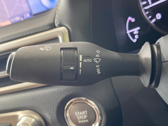 2012 Lexus GS DBA-GRL11 (UW-6a111a23e7e90)[28]