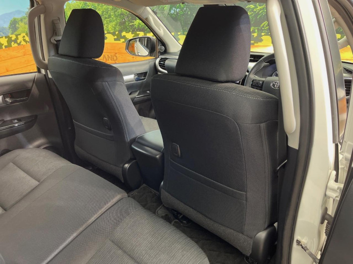 2022 Toyota Hilux 3DF-GUN125 (UW-6a111a2a8b598)[22]