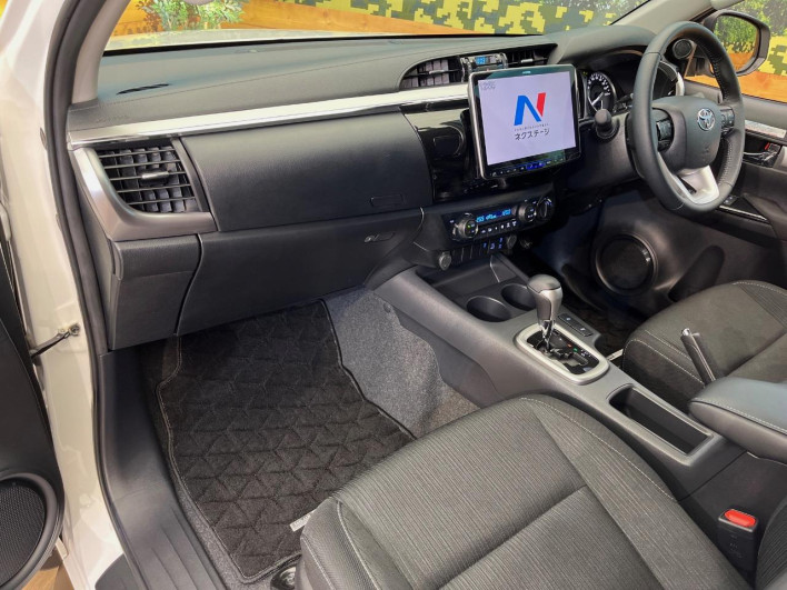 2022 Toyota Hilux 3DF-GUN125 (UW-6a111a2a8b598)[18]