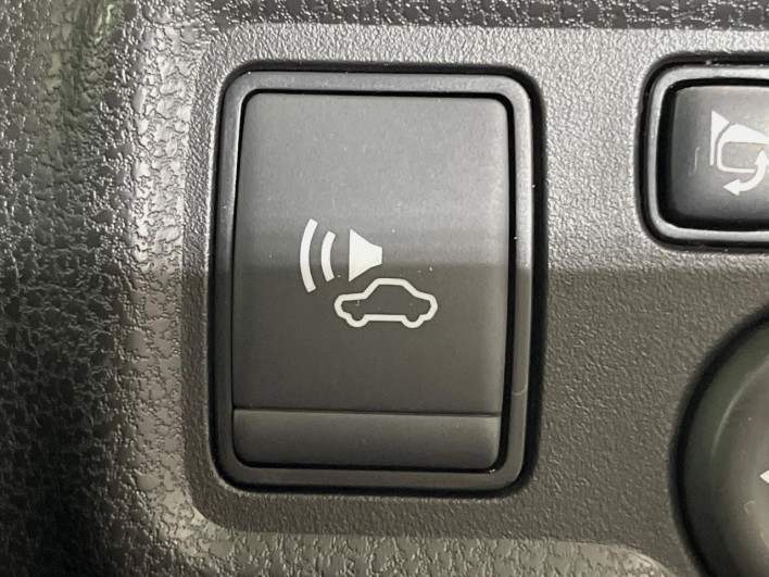 2017 Nissan Note DAA-HE12 (UW-6a111a309ee74)[26]