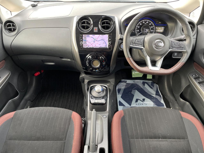 2018 Nissan Note DAA-HE12 (UW-6a111a318c942)[26]