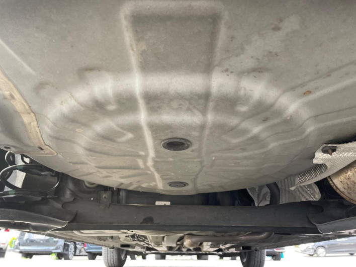 2018 Nissan Note DAA-HE12 (UW-6a111a318c942)[22]